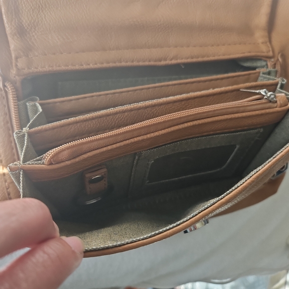 Colab-tan Vegan Leather. - Picture 4 of 6